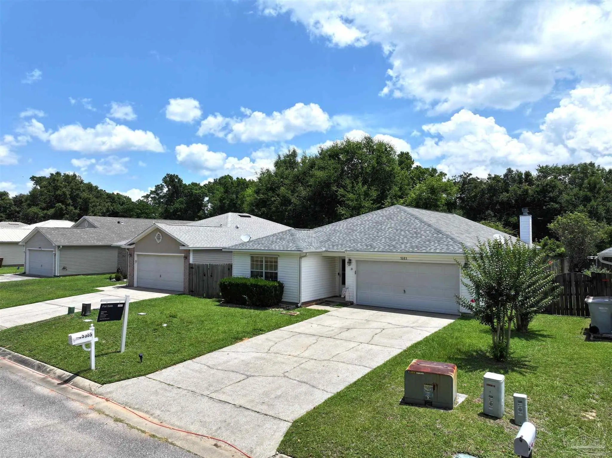 Photo of Listing #665659