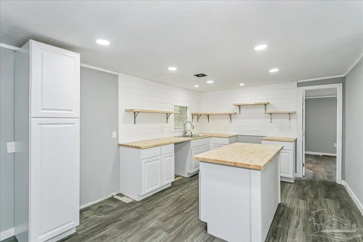 Photo of Listing #669973