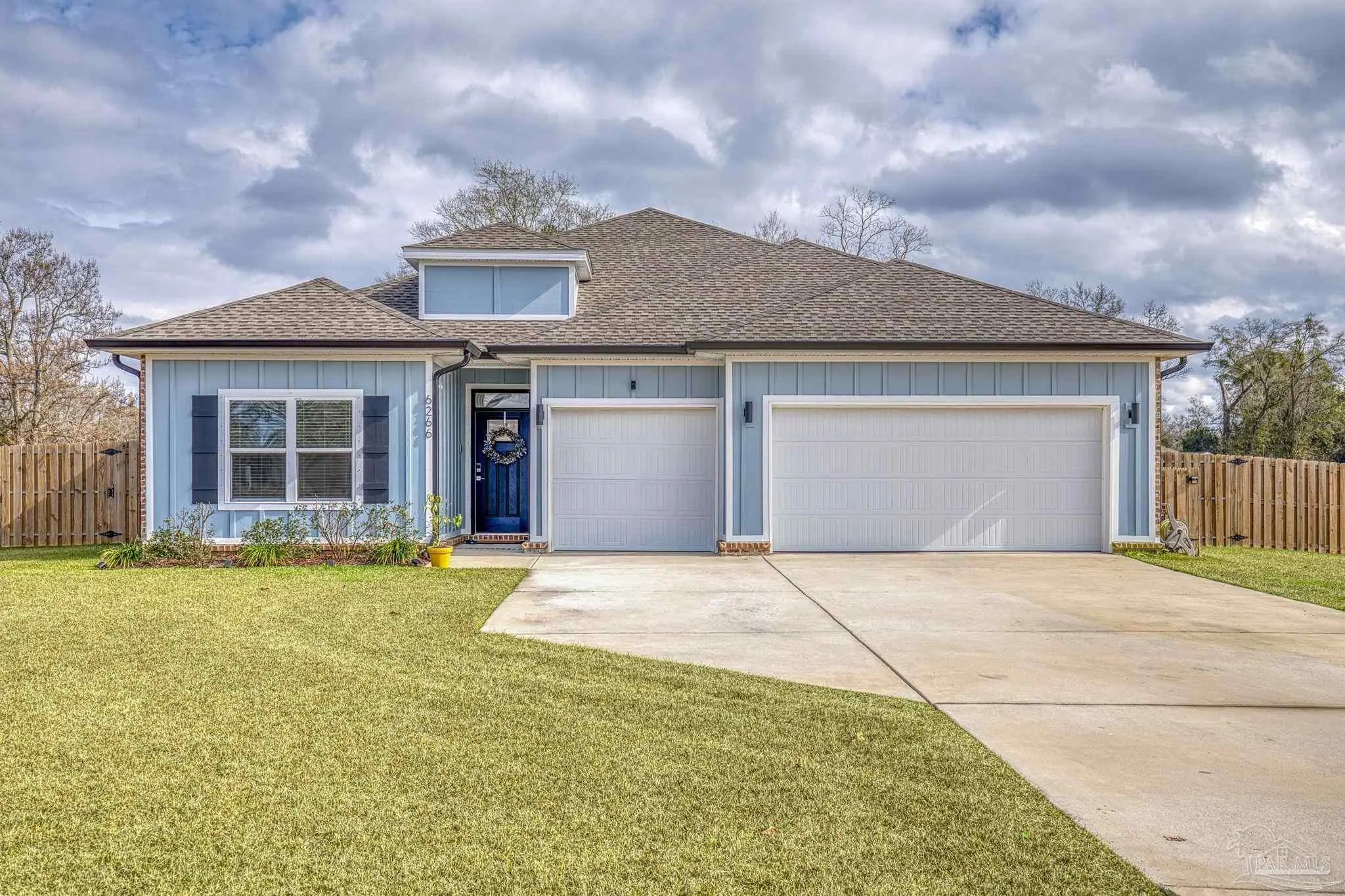 Photo of Listing #675807