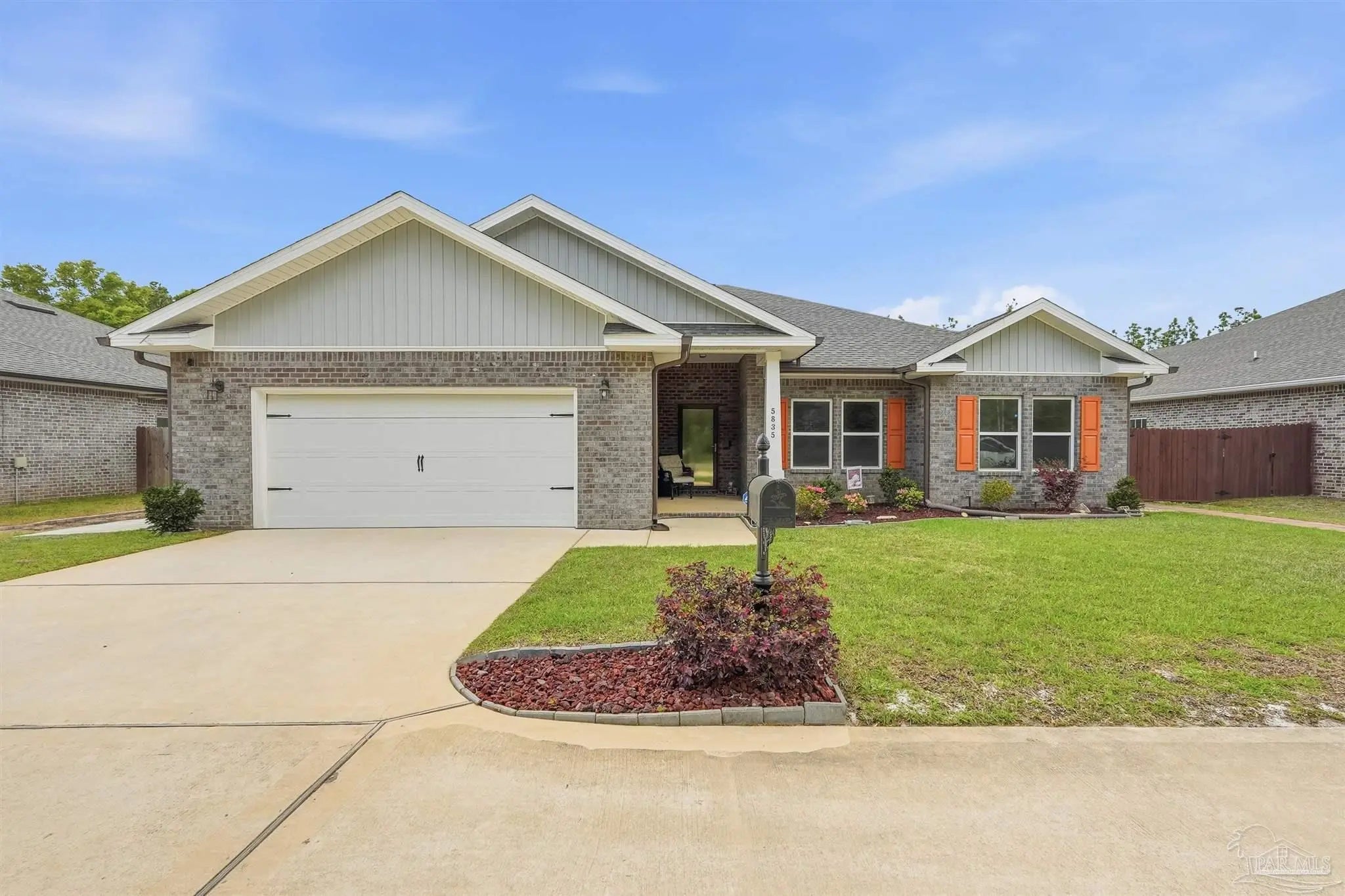 Photo of Listing #680631