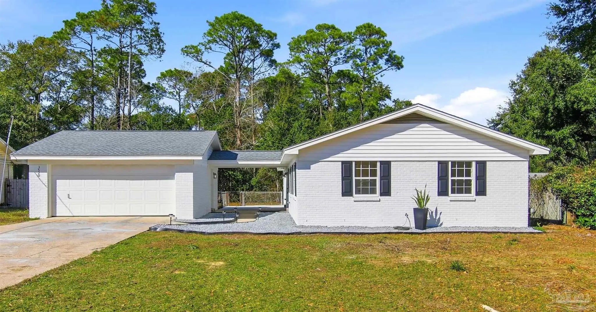 Photo of Listing #676780