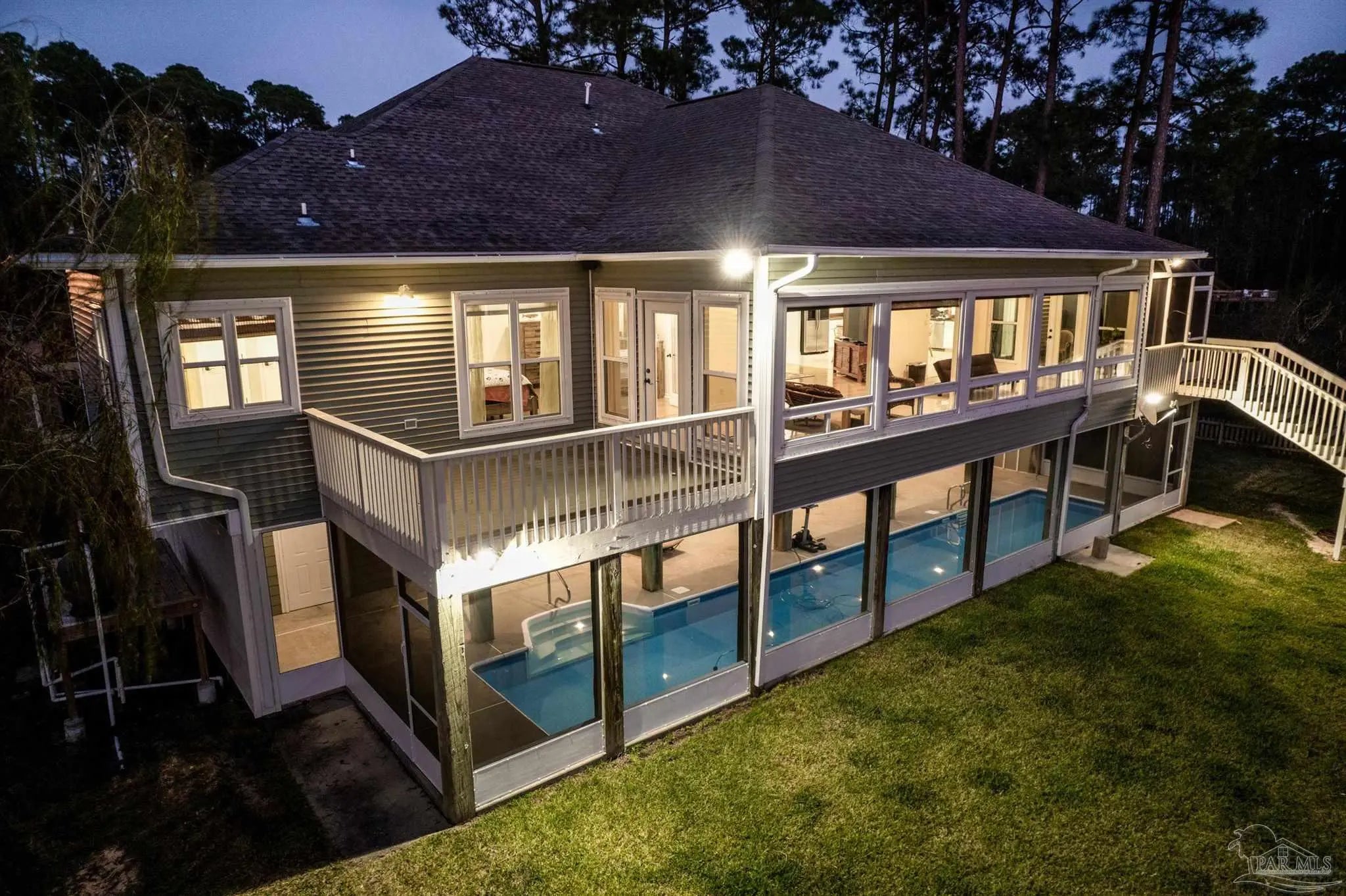 Photo of Listing #676698