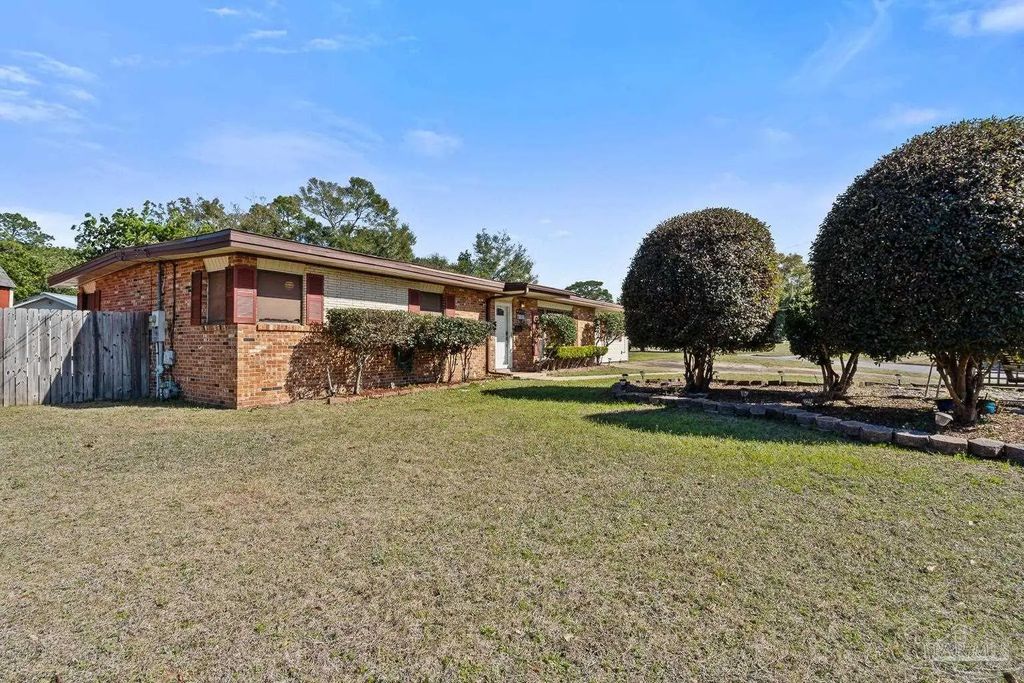 3808 San Gabriel Dr, Pensacola