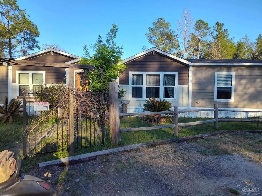 7488 Wild Horse Way, Milton