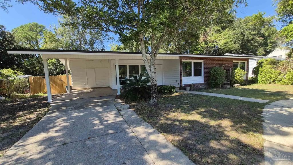 3495 Rothschild Dr, Pensacola