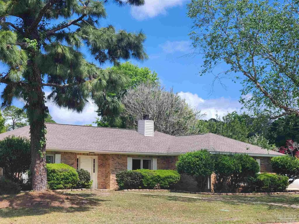 6818 Kitty Hawk Cir, Pensacola
