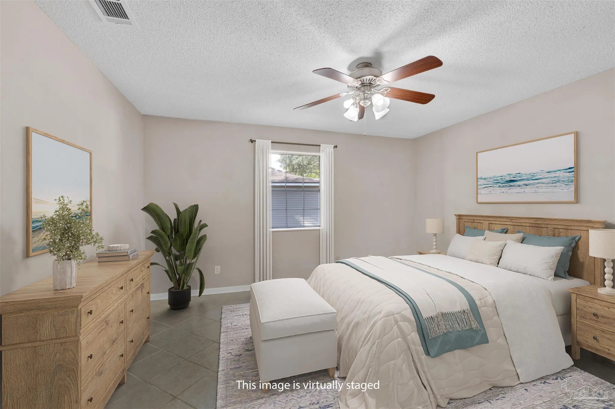 Photo of Listing #676970