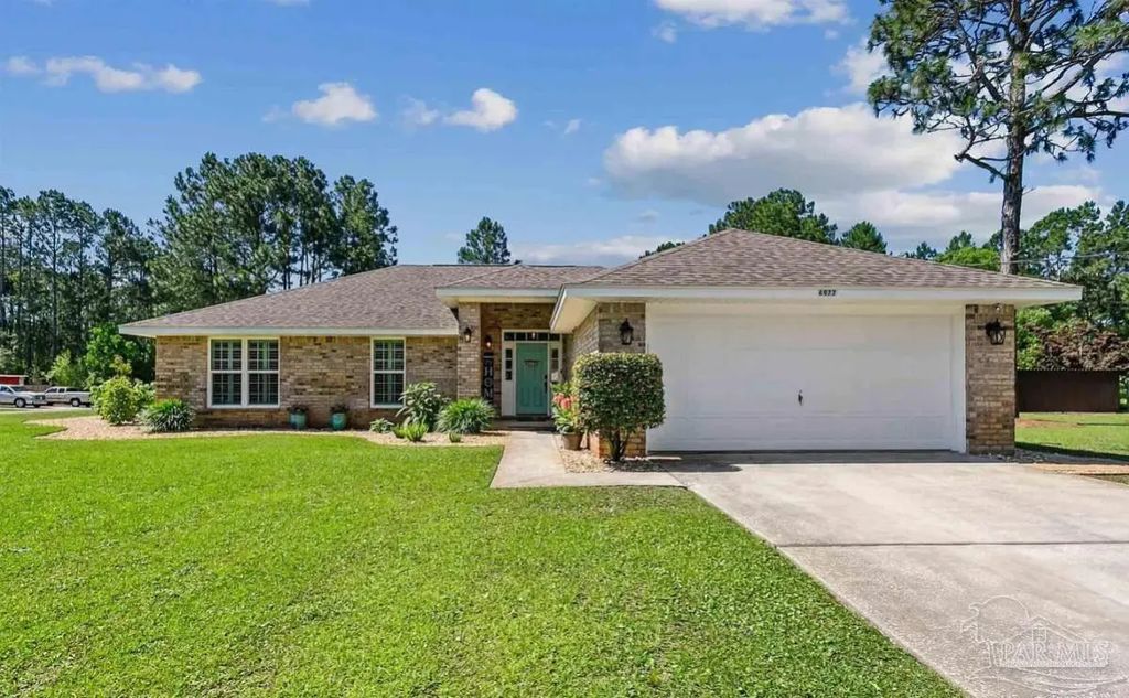 6977 Flintwood St, Navarre