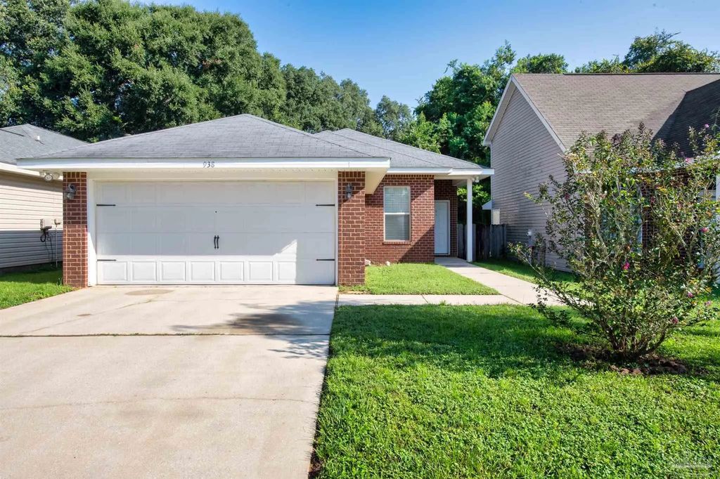 938 Aurelias Pl, Pensacola