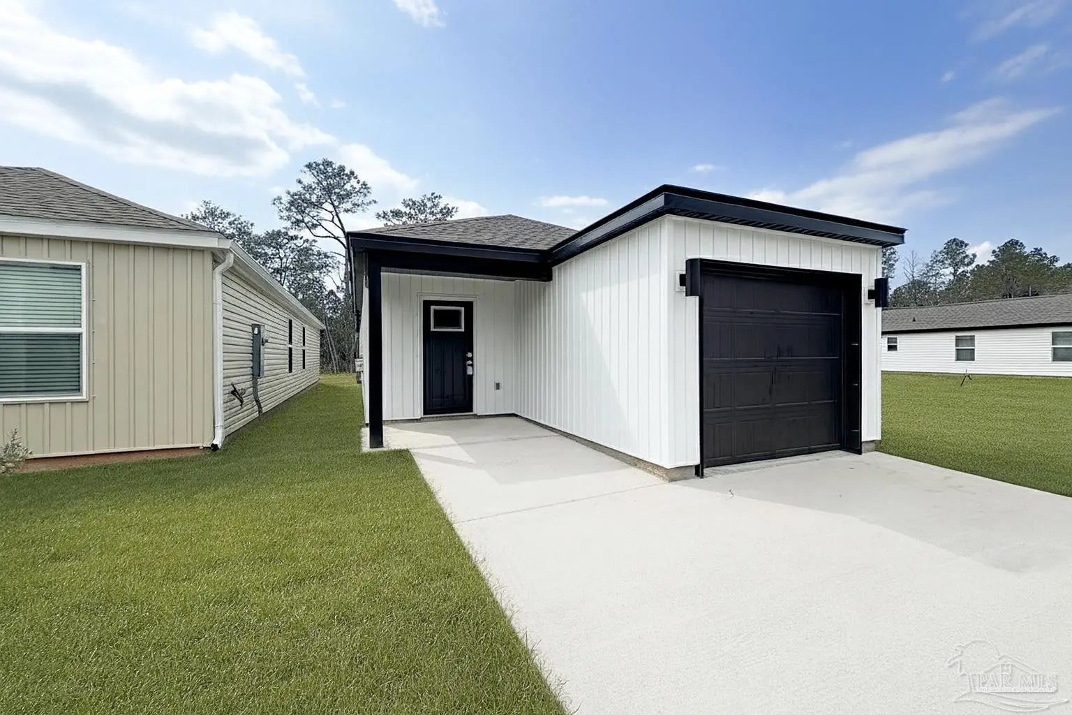 Photo of Listing #667838