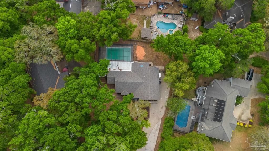 5720 Avenida Robledal, Pensacola
