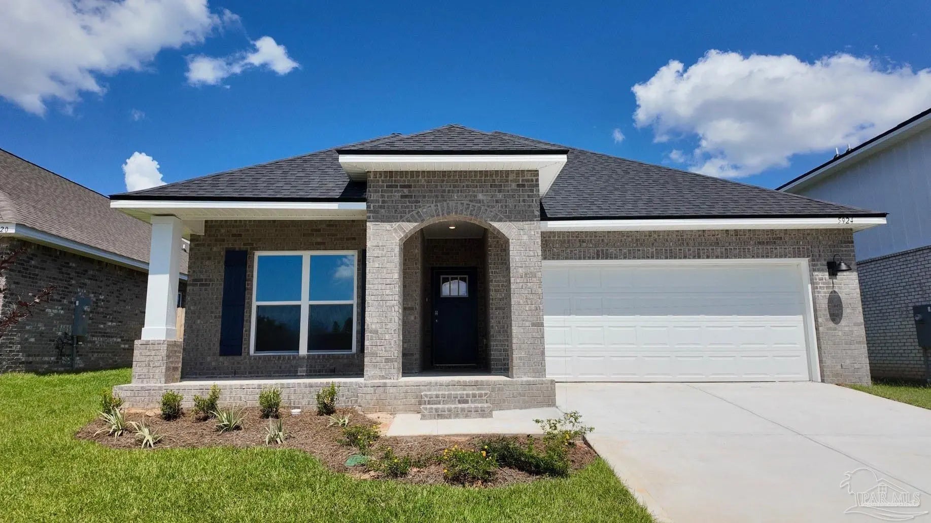 Photo of Listing #665766