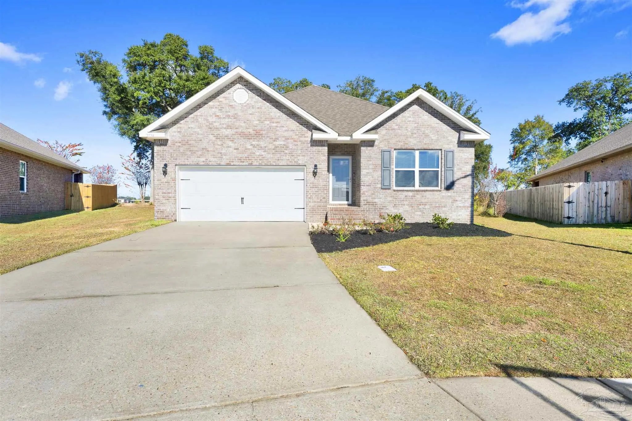 Photo of Listing #674812