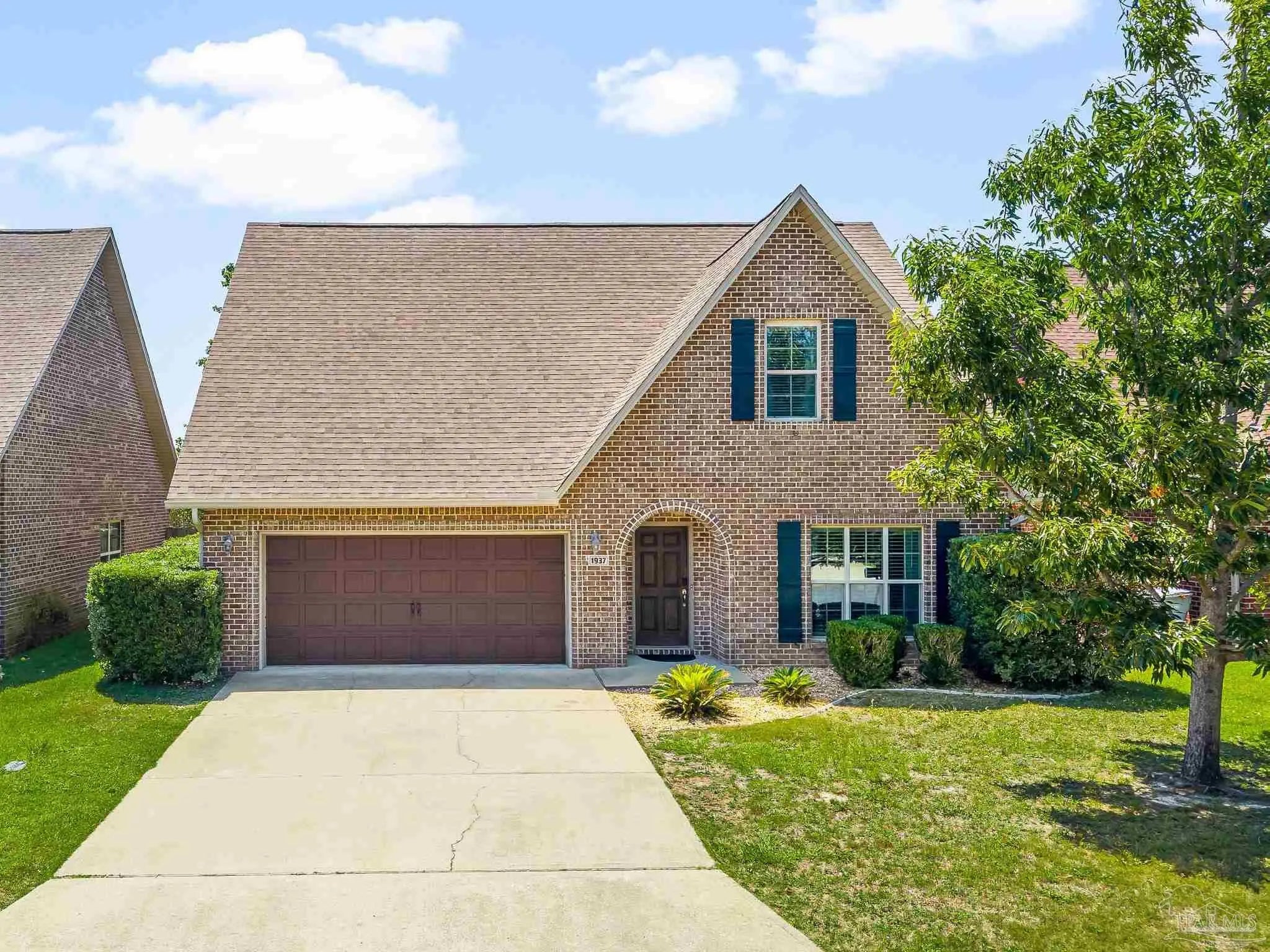 Photo of Listing #675743