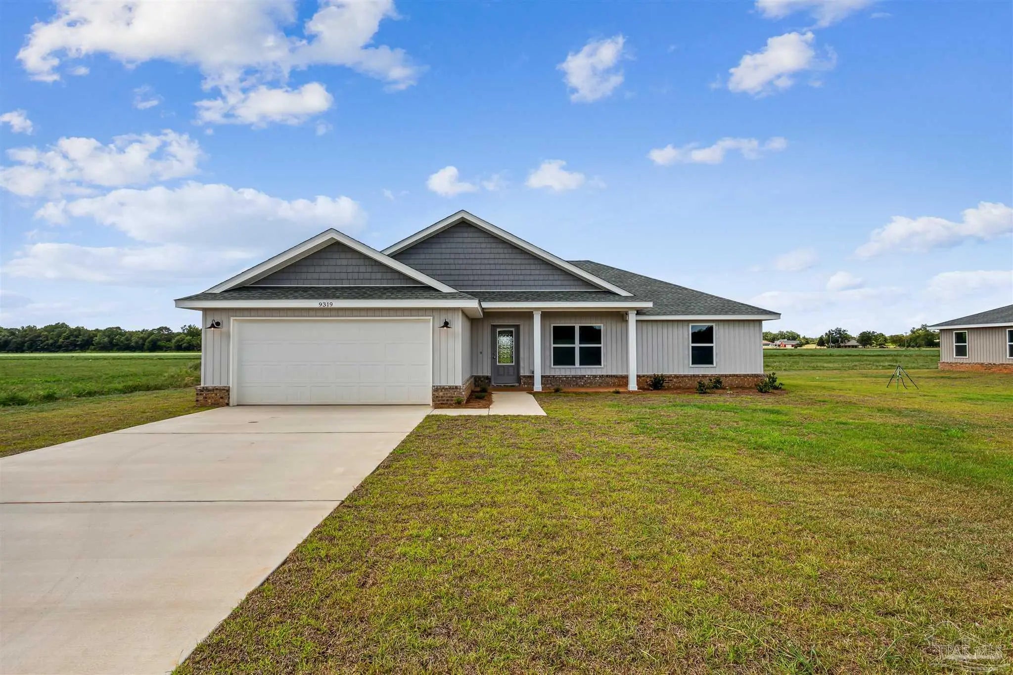 Photo of Listing #676529