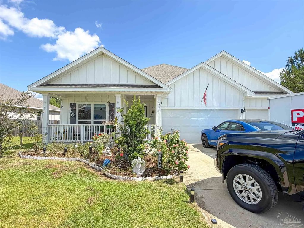 3943 Whitetail Ln, Pensacola