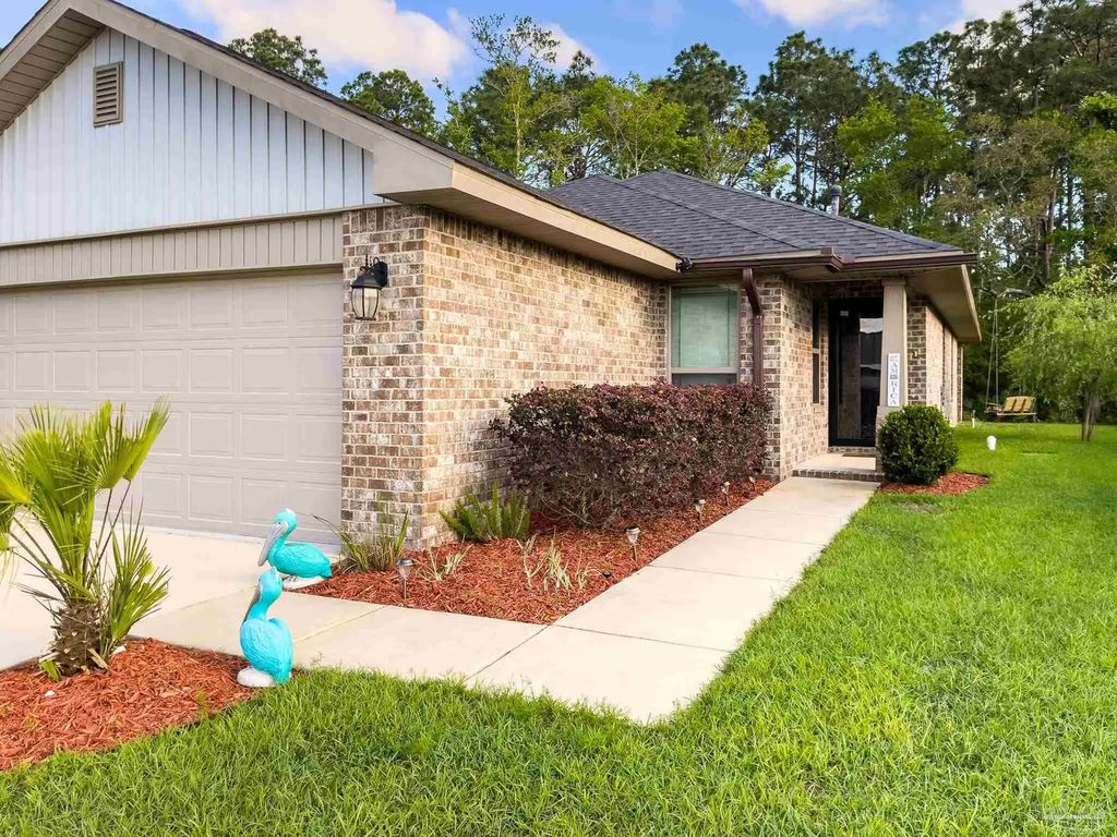 12343 Pinfish Rd, Pensacola