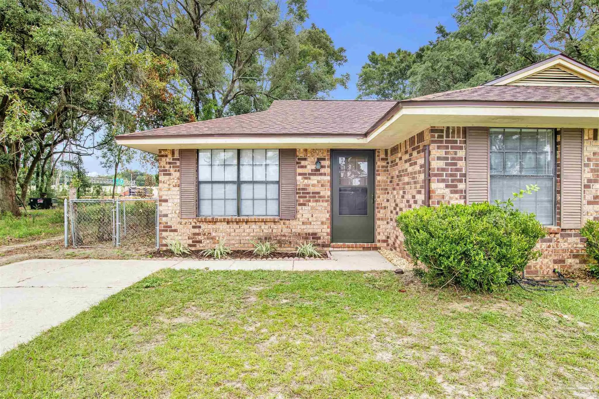 Photo of Listing #633946