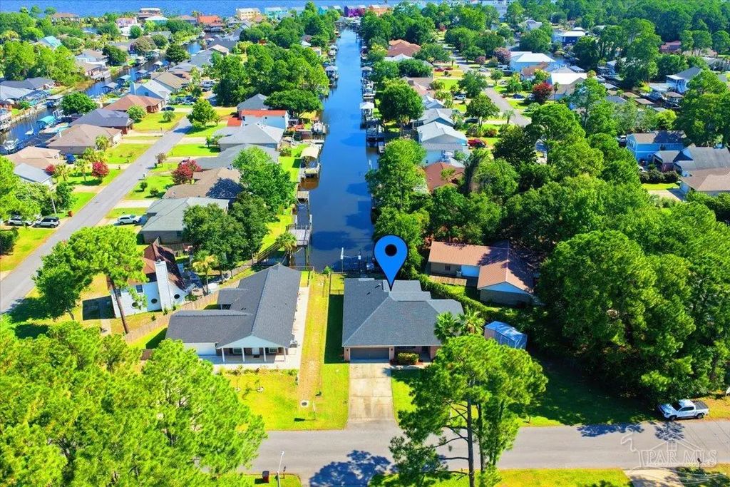 3220 Duke Dr, Gulf Breeze