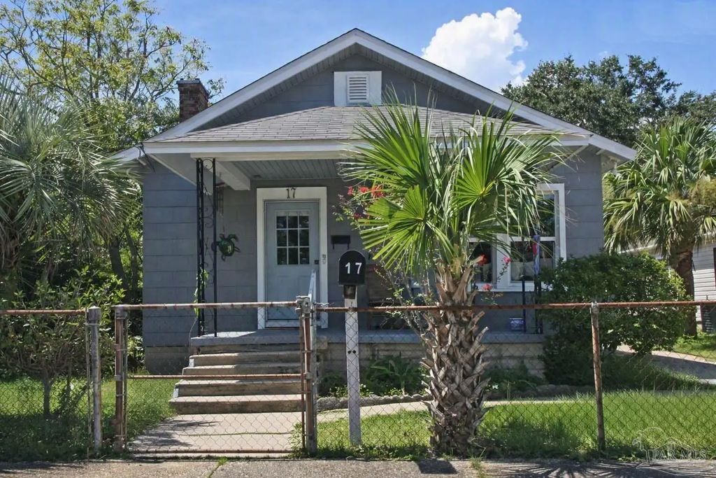 17 N F St, Pensacola