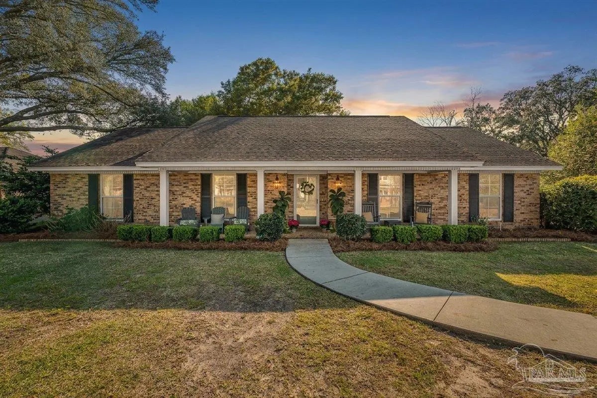 Photo of Listing #679894