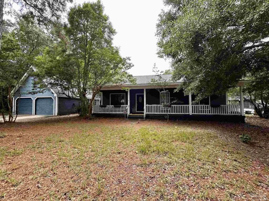1515 Oak Shore Dr, Gulf Breeze