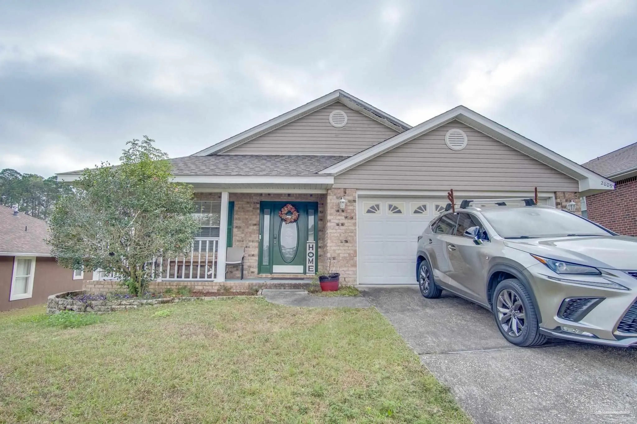 Photo of Listing #674498