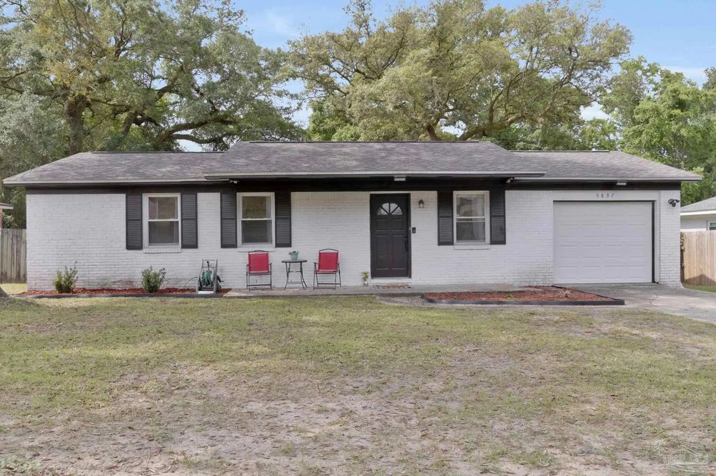 5837 Scotland Rd, Pensacola