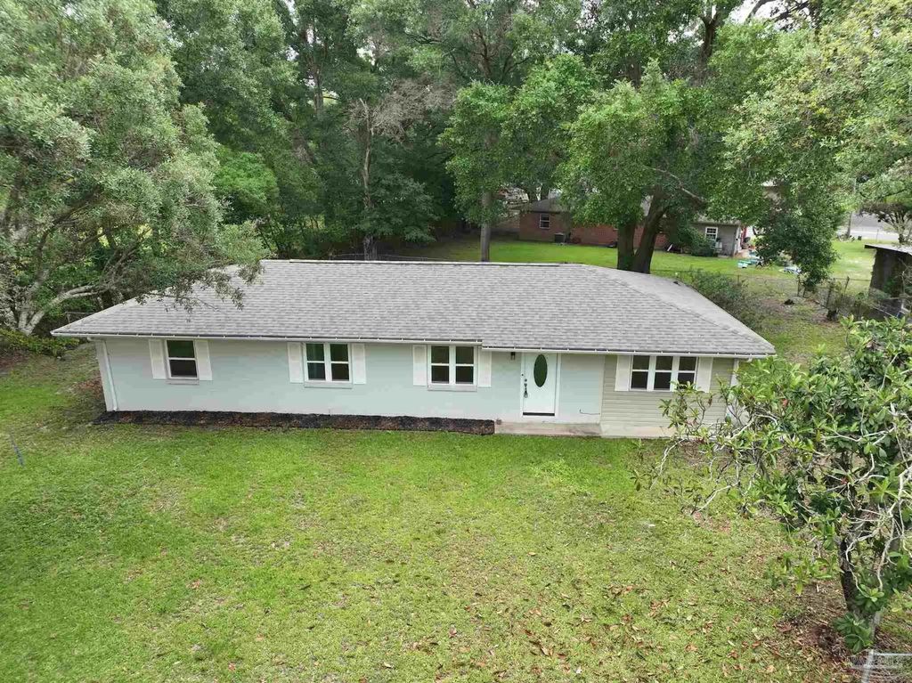 8140 House St, Pensacola