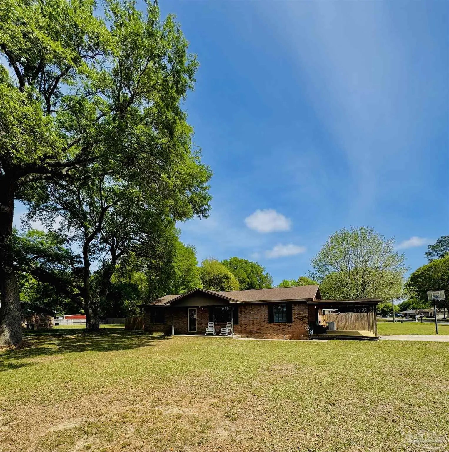 Photo of Listing #680134