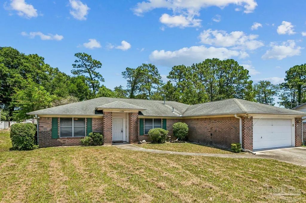 11134 Little Creek Dr, Pensacola