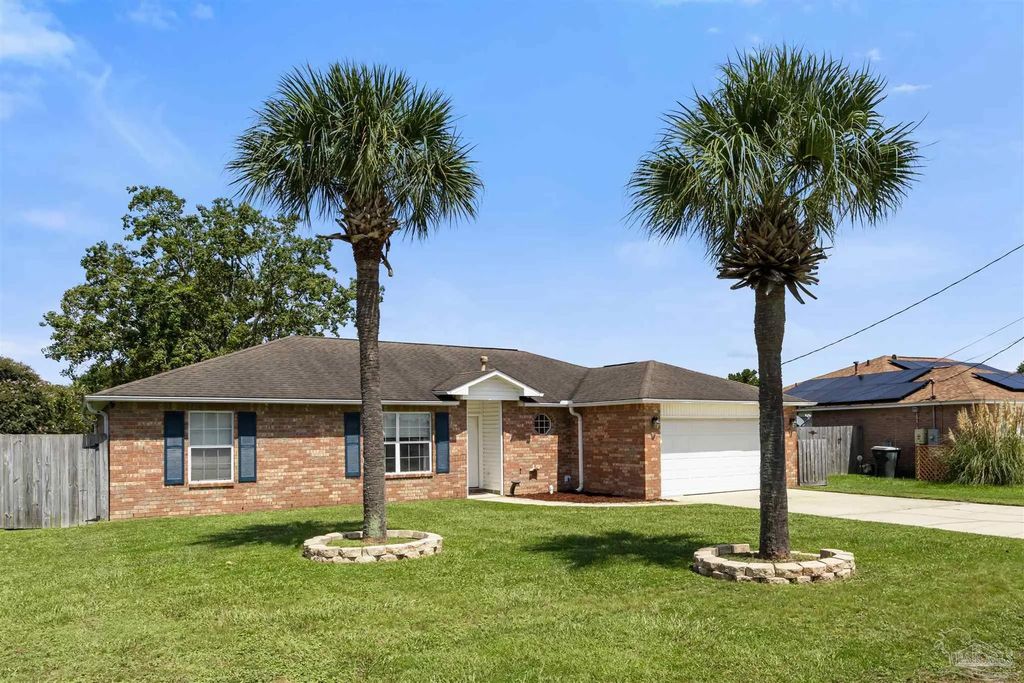 114 Trinidad Ct, Pensacola