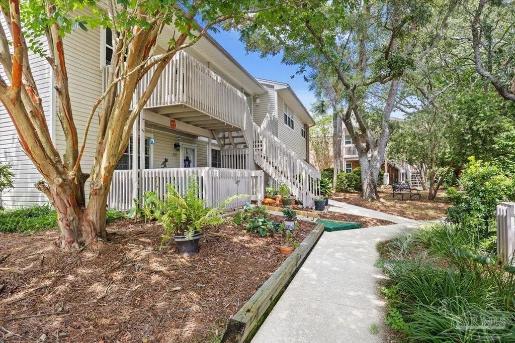 1200 Shoreline Dr #311, Gulf Breeze