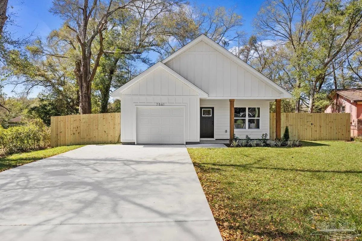 Photo of Listing #679128