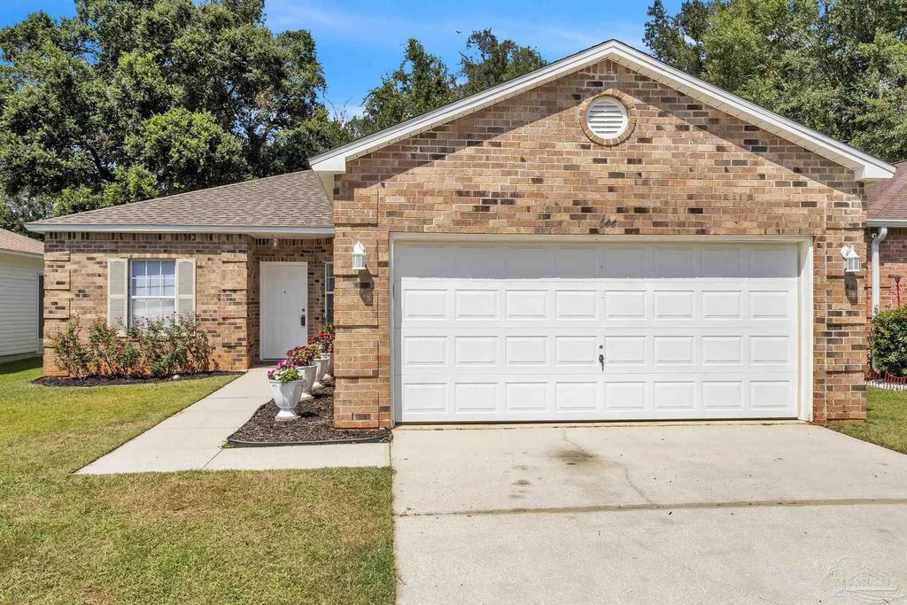 644 Saleta St, Pensacola