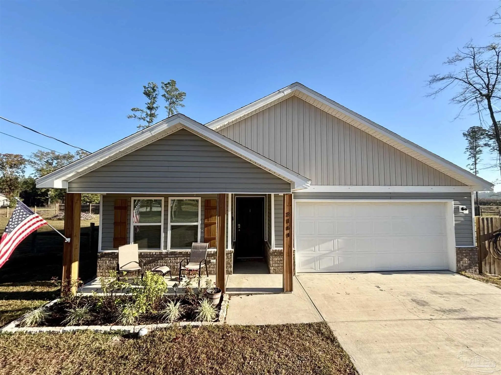 Photo of Listing #674511