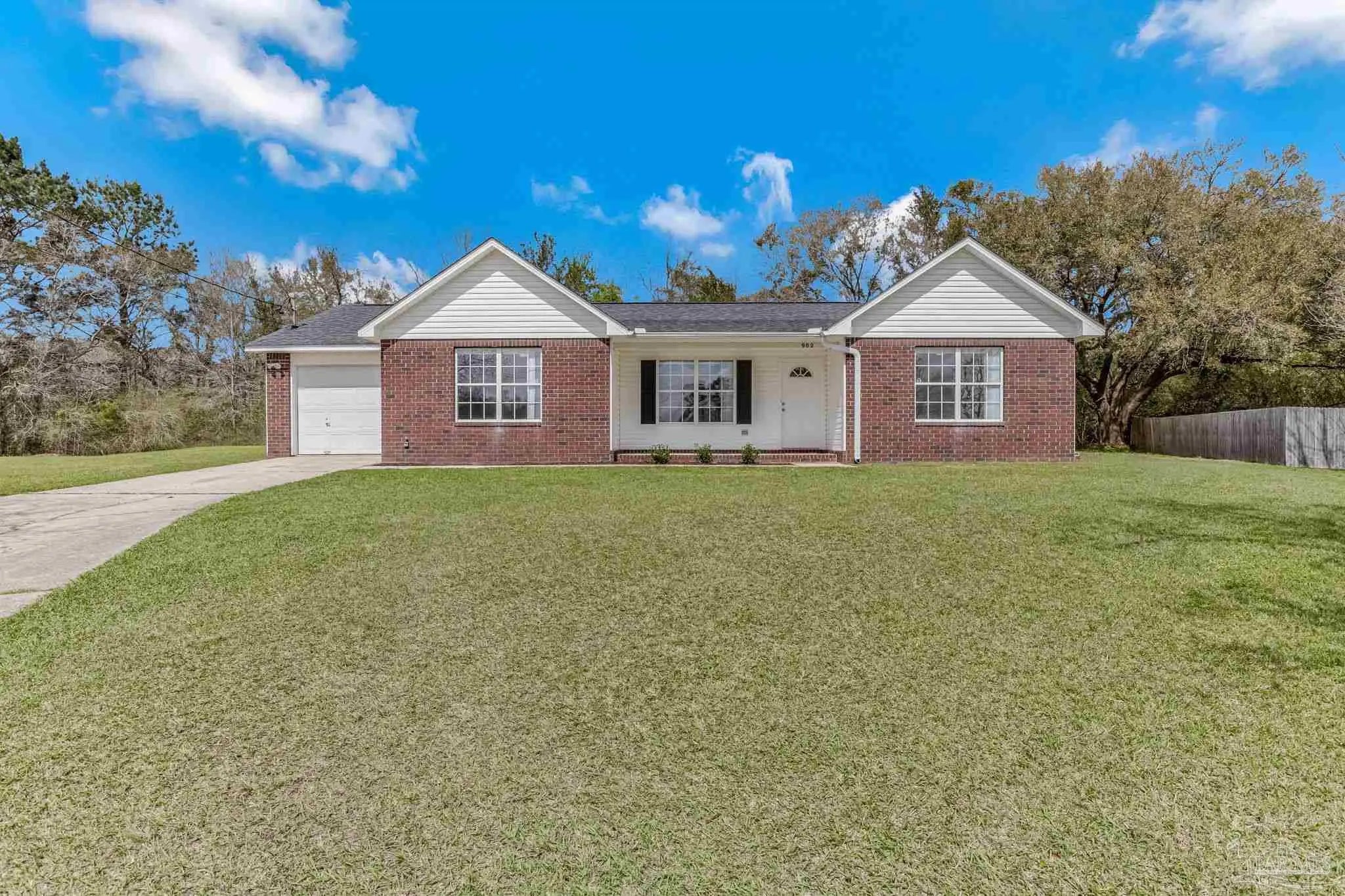 Photo of Listing #678189