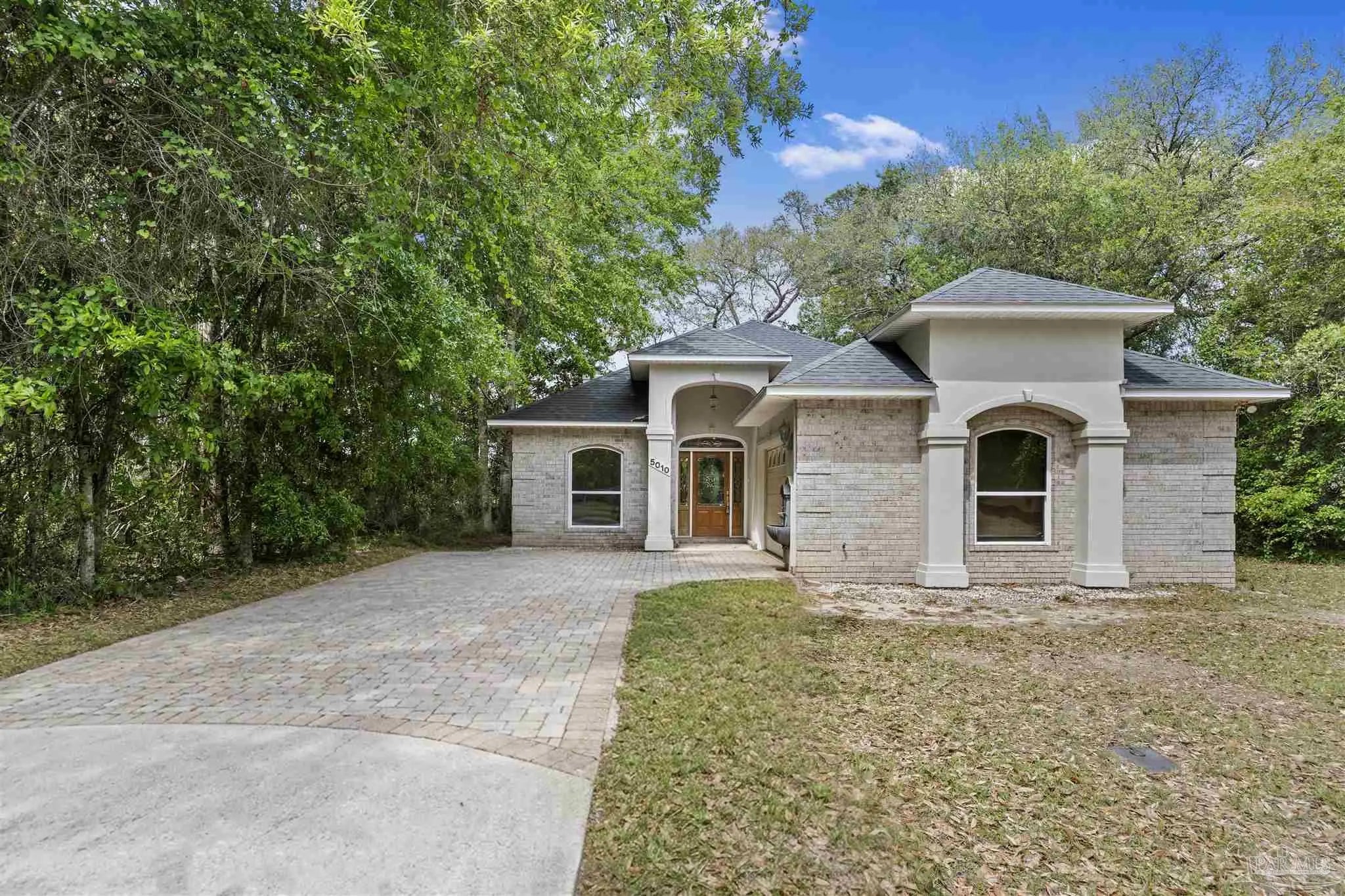 Photo of Listing #680450