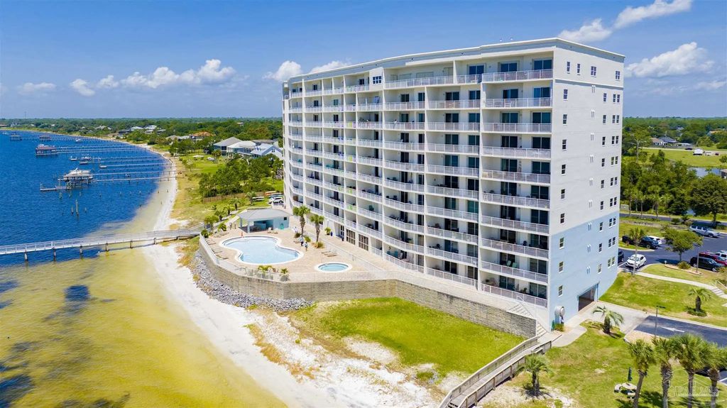 154 Ethel Wingate Dr #102, Pensacola