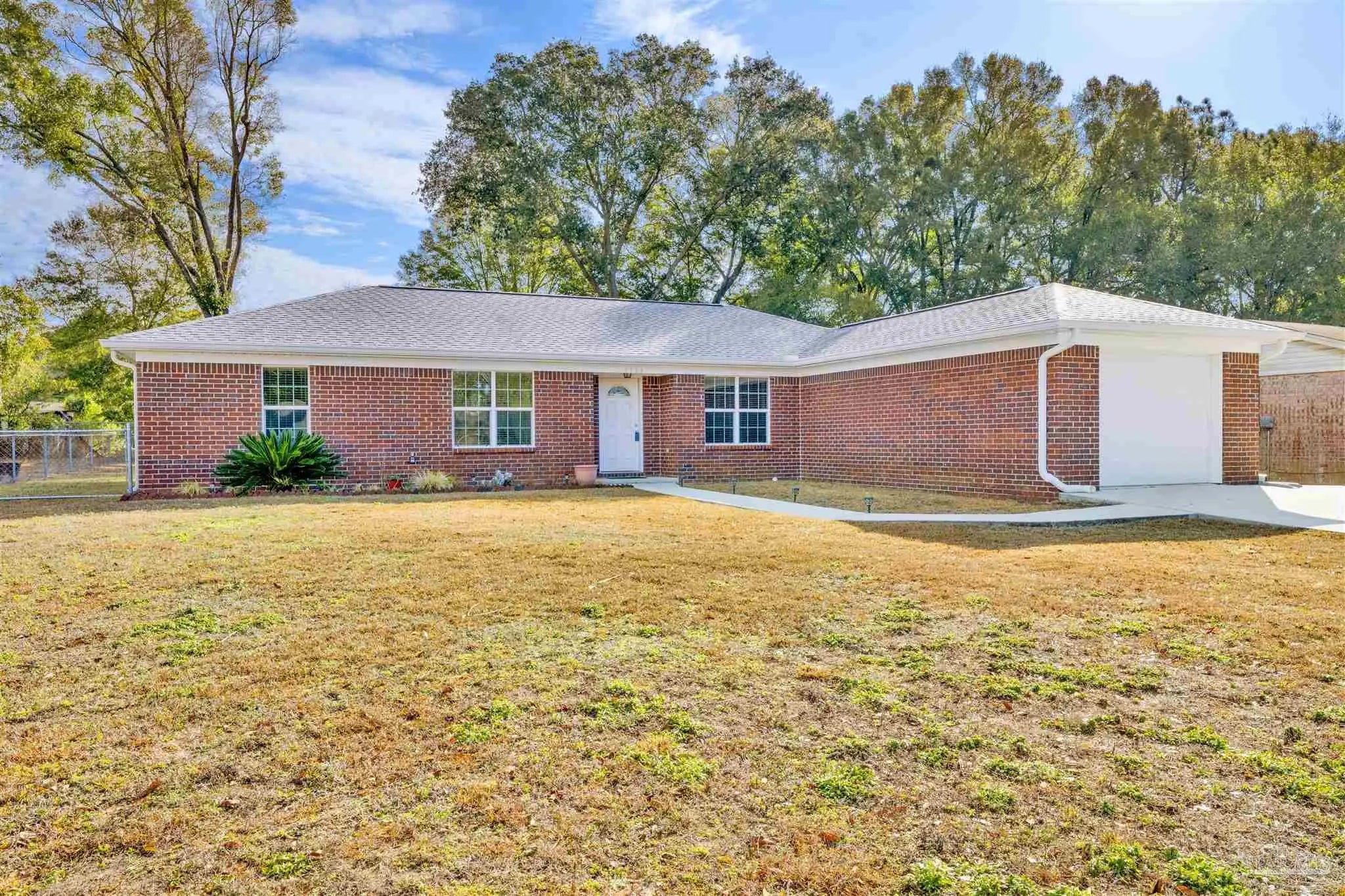 Photo of Listing #677493