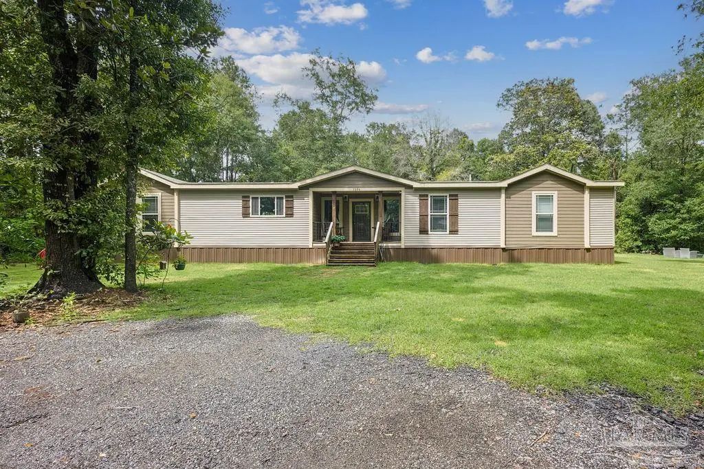 7394 Hwy 95a, Molino