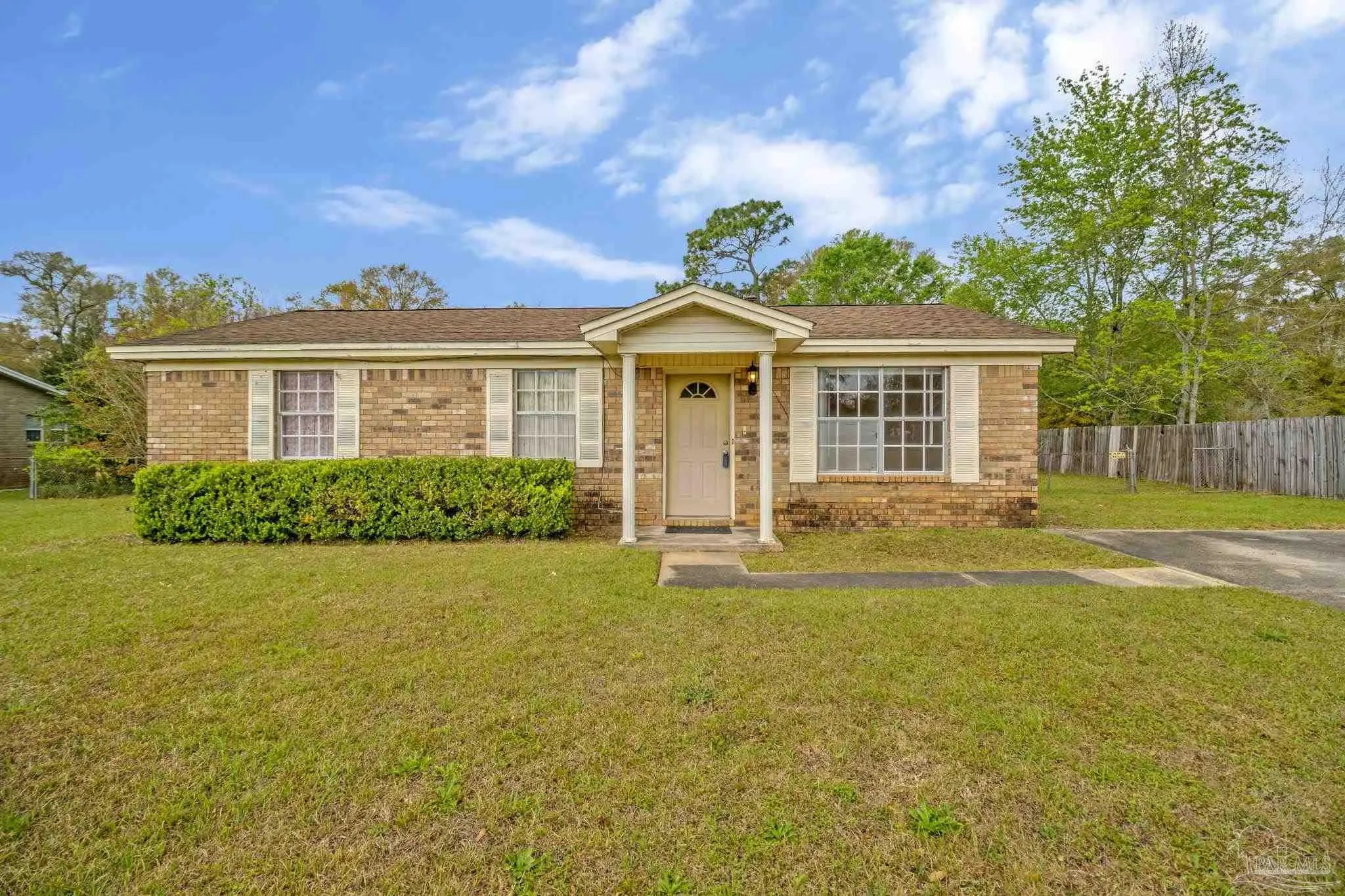 Photo of Listing #681047