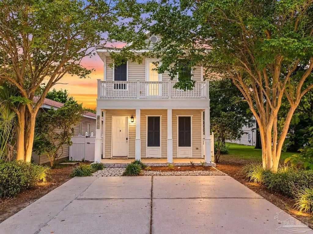 811 N Tarragona St, Pensacola