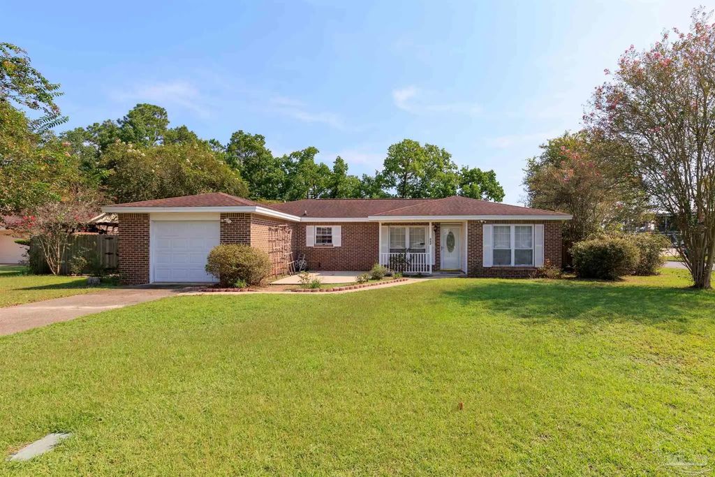 550 Tampico Cir, Pensacola