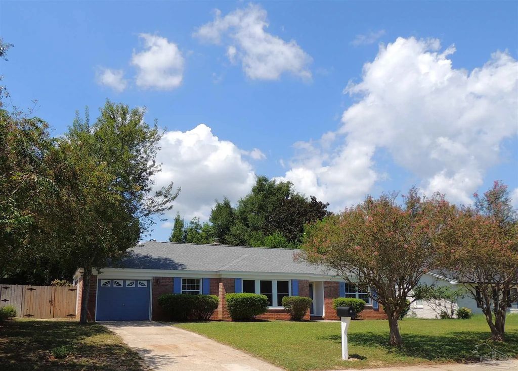 5721 San Gabriel Dr, Pensacola