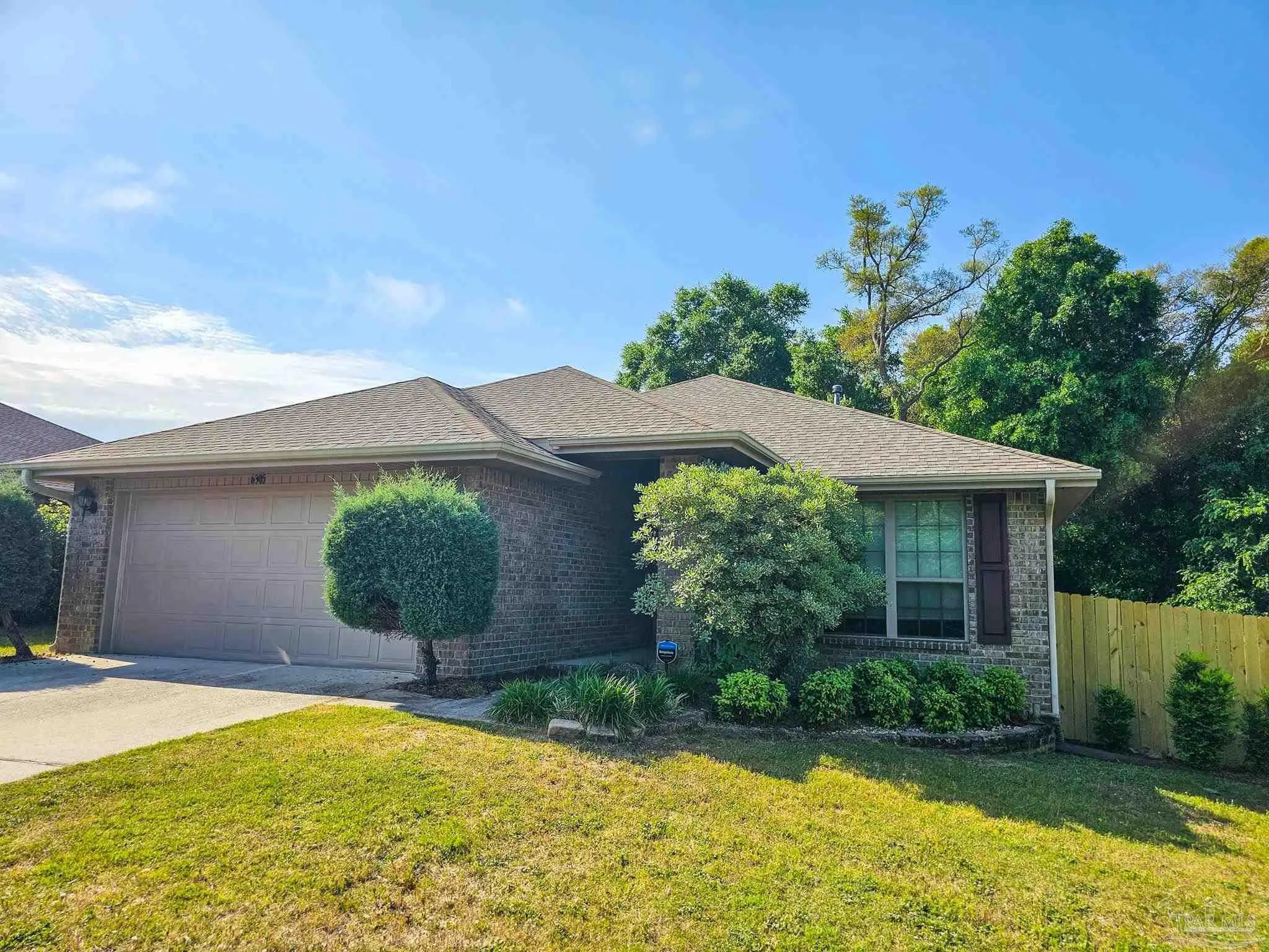 Photo of Listing #673762