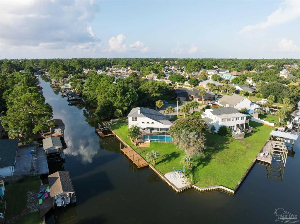 1672 Kauai Ct, Gulf Breeze