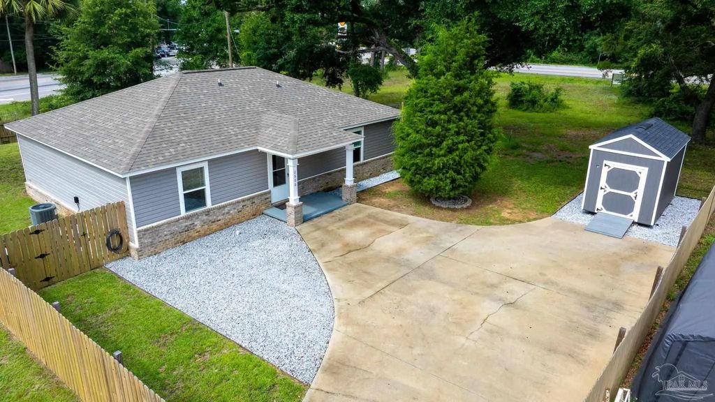 2606 Gulf Beach Hwy, Pensacola