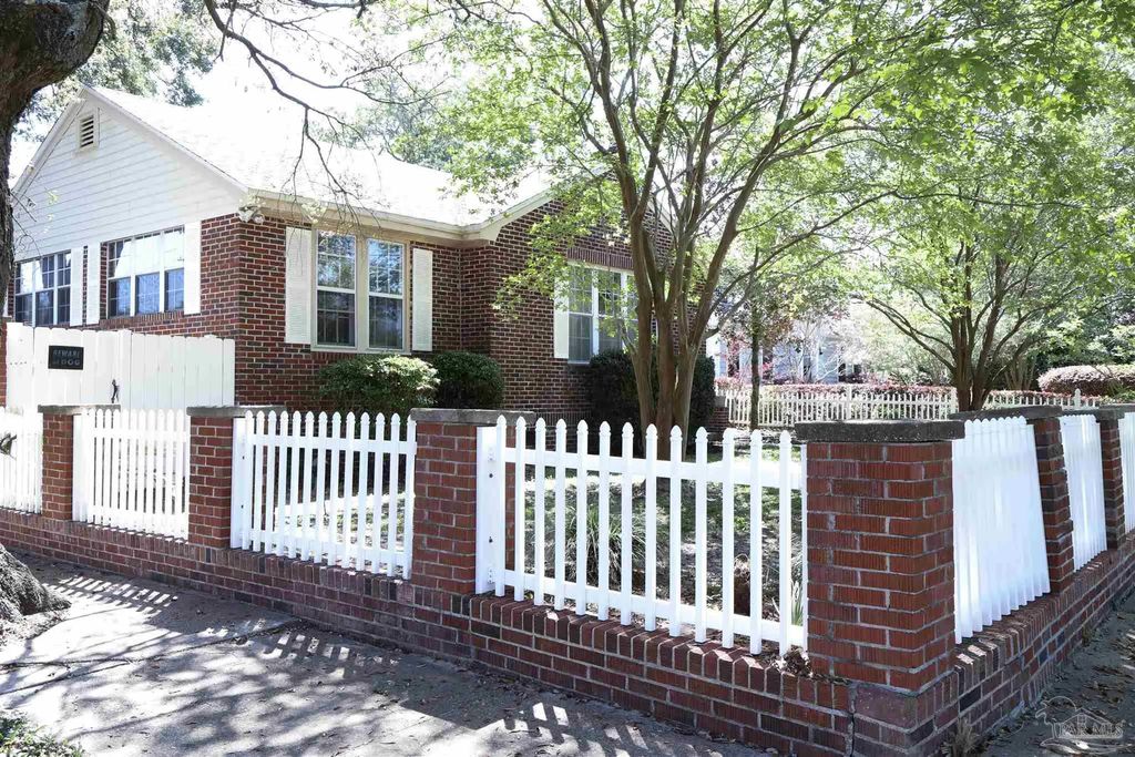 1540 N Spring St, Pensacola