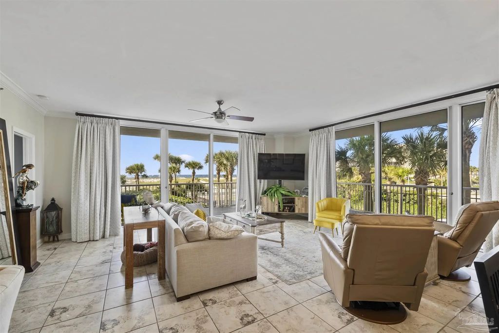 800 Ft Pickens Rd #104, Pensacola Beach